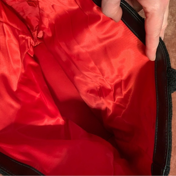 Givenchy  Perfumes Tote with contrasting interior Color NWOT - Picture 8 of 11